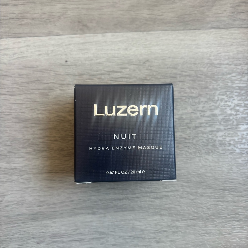Nuit Hydra Enzyme Masque - Black
